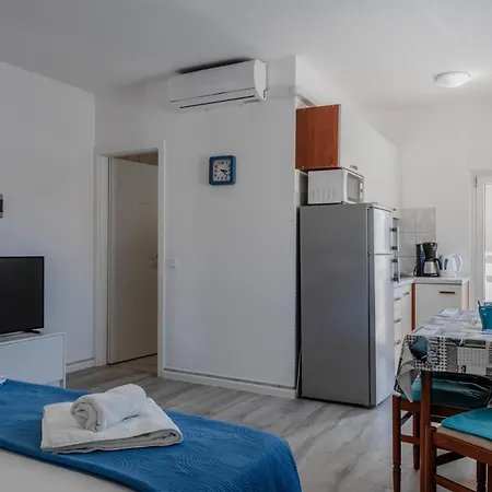 By The Sea - 23033 Apartment Vir
