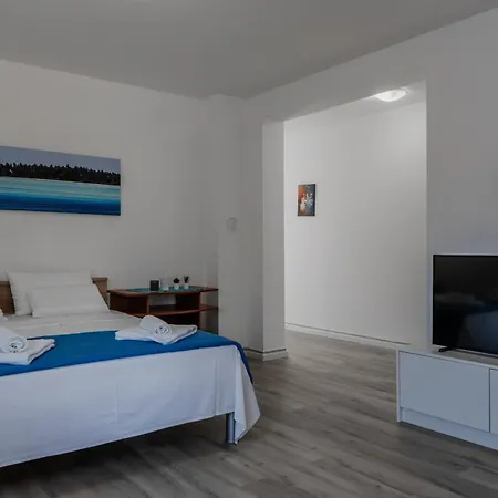 By The Sea - 23033 Apartment Vir